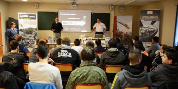 Présentation des armées